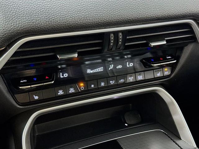 Photo of 2024 Machine Gray Metallic Mazda CX-90 PHEV