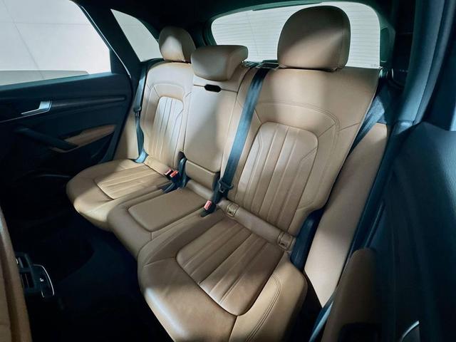 Photo of 2022 Daytona Gray Pearl Audi Q5