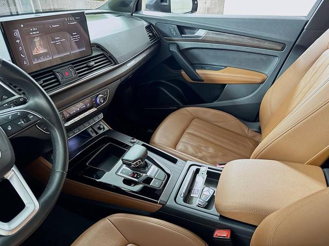 Photo of 2022 Daytona Gray Pearl Audi Q5
