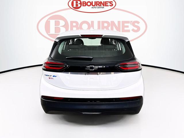 Photo of 2023 Summit White Chevrolet Bolt EV