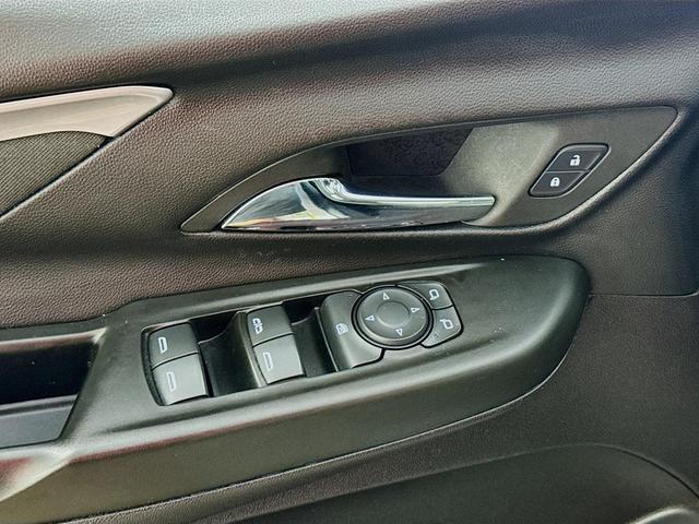 Photo of 2023 Summit White Chevrolet Bolt EV