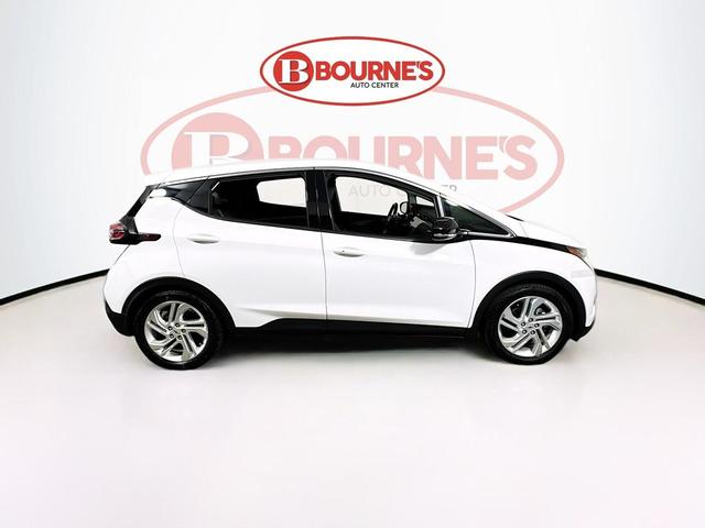 Photo of 2023 Summit White Chevrolet Bolt EV