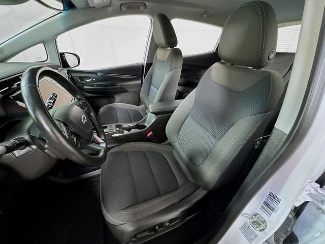 Photo of 2023 Summit White Chevrolet Bolt EV