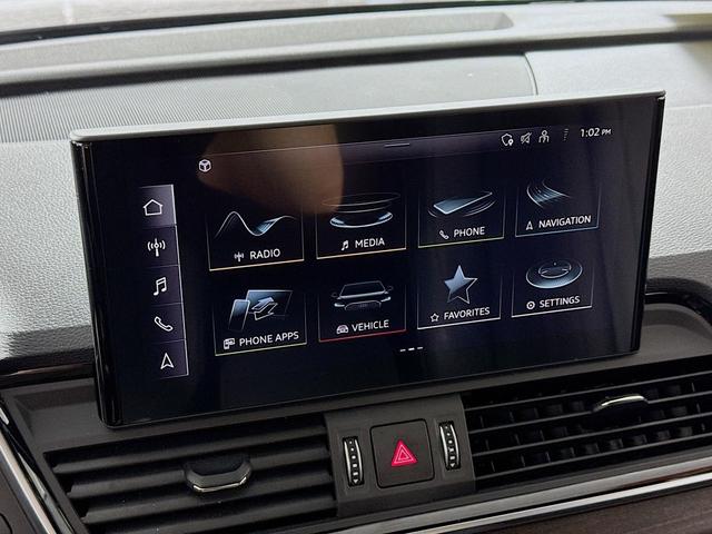 Photo of 2022 Daytona Gray Pearl Effect Audi Q5
