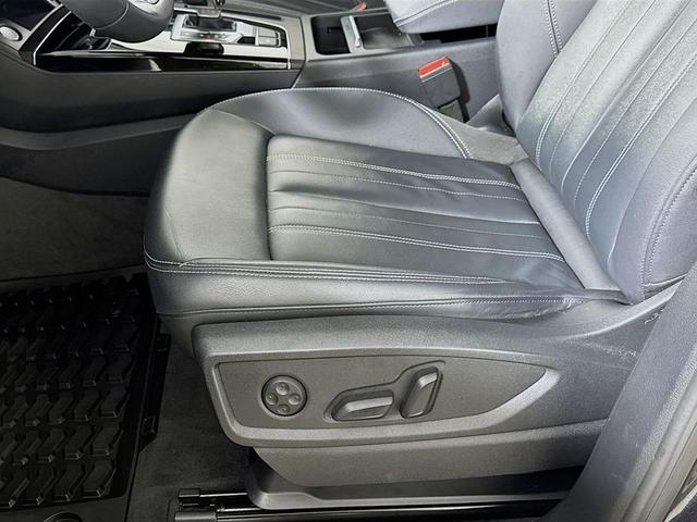 Photo of 2022 Daytona Gray Pearl Effect Audi Q5