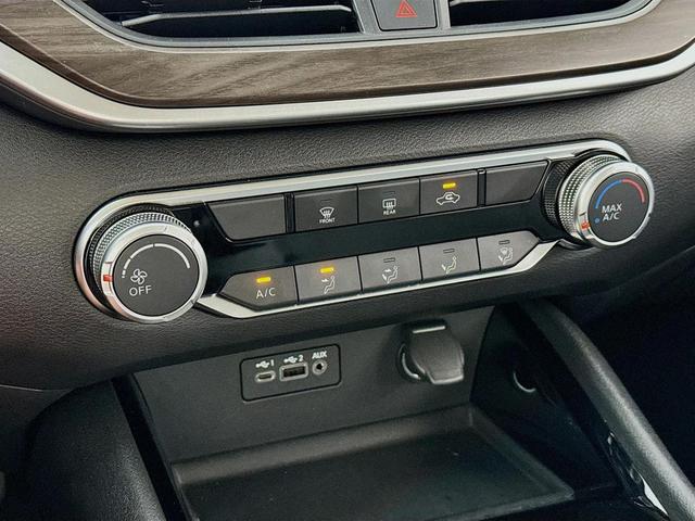Photo of 2024 Brilliant Silver Metallic Nissan Altima