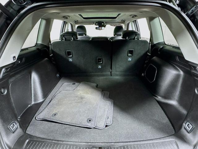 Photo of 2024 Diamond Black Crystal Pearlcoat Jeep Grand Cherokee 4xe