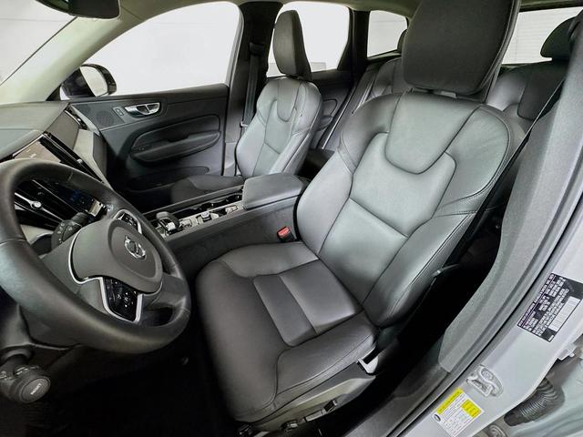 Photo of 2025 Silver Dawn Volvo XC60