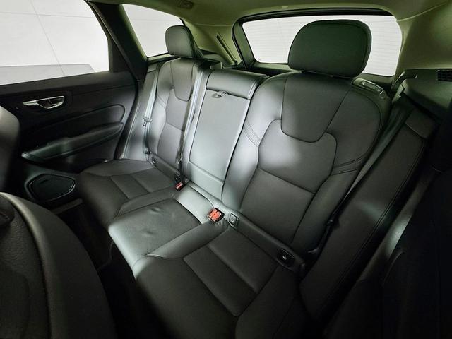 Photo of 2025 Silver Dawn Volvo XC60