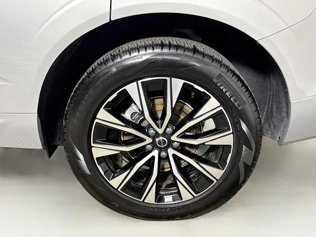 Photo of 2025 Silver Dawn Volvo XC60