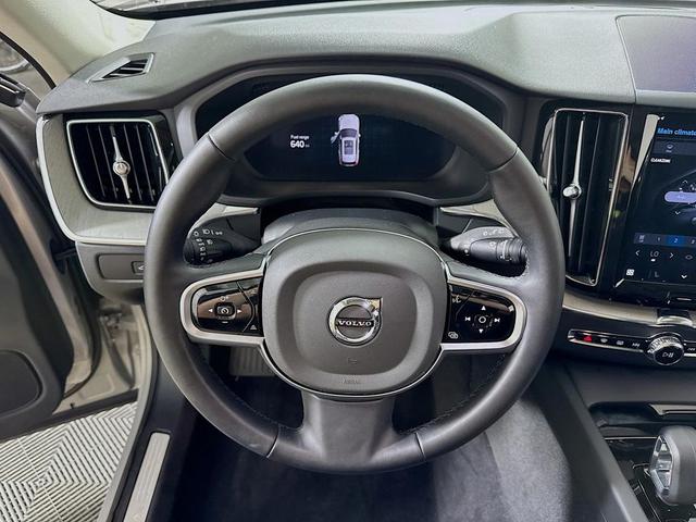 Photo of 2025 Silver Dawn Volvo XC60