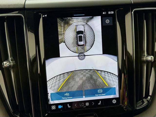 Photo of 2025 Silver Dawn Volvo XC60