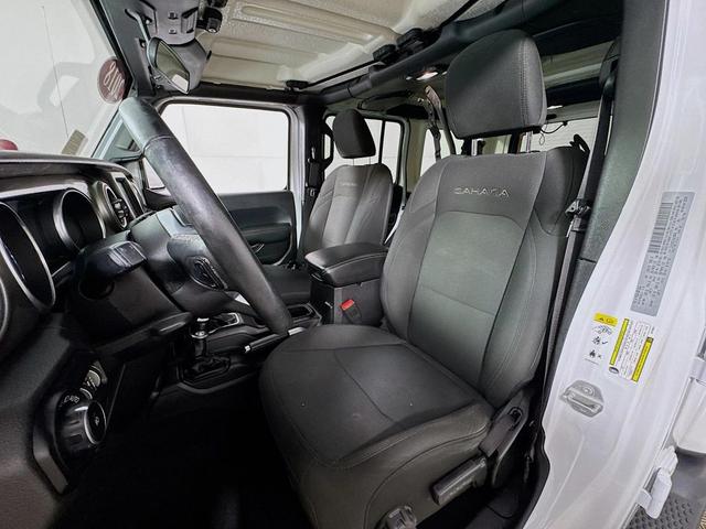 Photo of 2018 Bright White Clearcoat Jeep Wrangler Unlimited