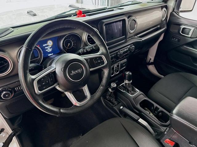 Photo of 2018 Bright White Clearcoat Jeep Wrangler Unlimited