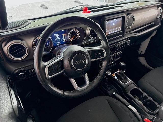 Photo of 2018 Bright White Clearcoat Jeep Wrangler Unlimited