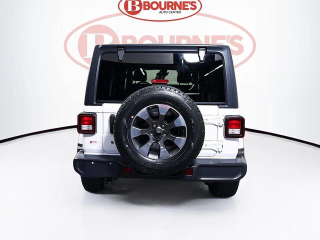 Photo of 2018 Bright White Clearcoat Jeep Wrangler Unlimited