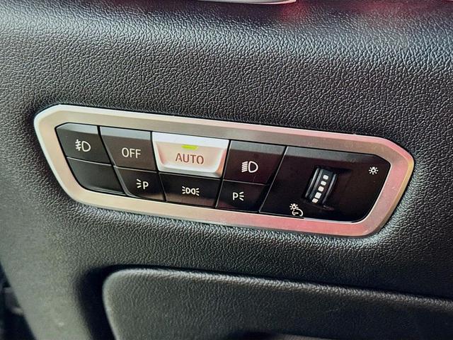 Photo of 2019 Black Sapphire Metallic BMW X5