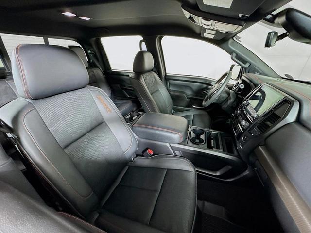 Photo of 2024 Glacier White Nissan Titan