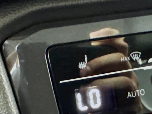 Photo of 2022 Pure White Volkswagen Tiguan