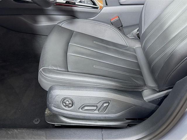 Photo of 2022 Florett Silver Metallic Audi A4