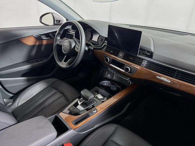 Photo of 2022 Florett Silver Metallic Audi A4
