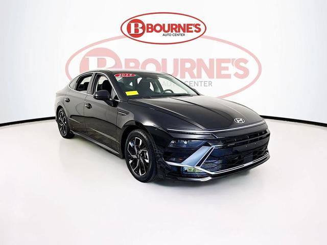 Photo of 2024 Onyx Black Hyundai SONATA
