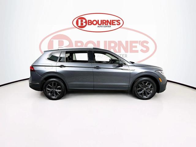 Photo of 2022 Platinum Gray Metallic Volkswagen Tiguan