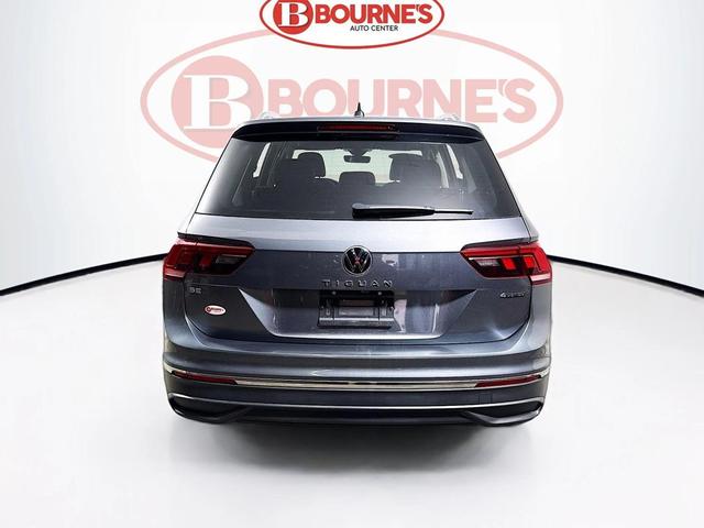 Photo of 2022 Platinum Gray Metallic Volkswagen Tiguan