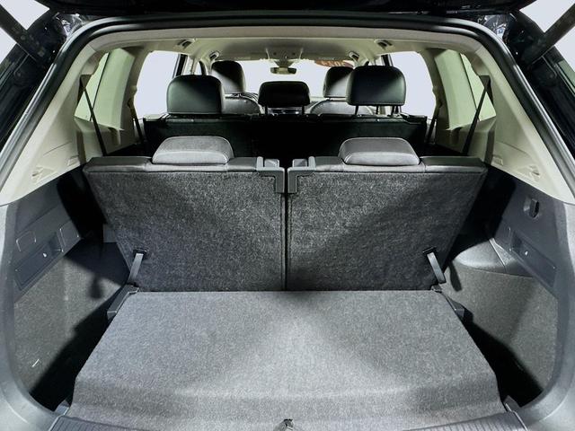 Photo of 2024 Deep Black Pearl Volkswagen Tiguan