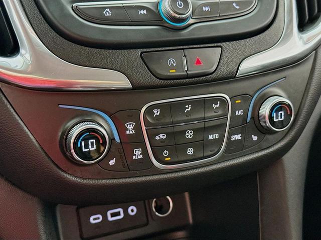 Photo of 2022 Mosaic Black Metallic Chevrolet Equinox
