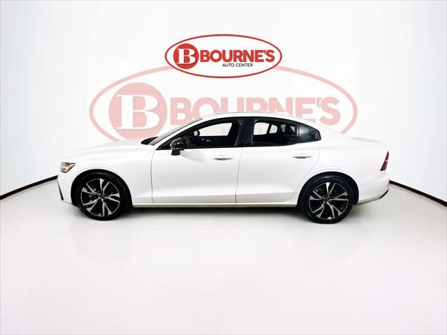 Photo of 2025 Crystal White Volvo S60