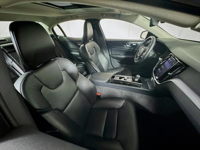 Photo of 2025 Crystal White Volvo S60