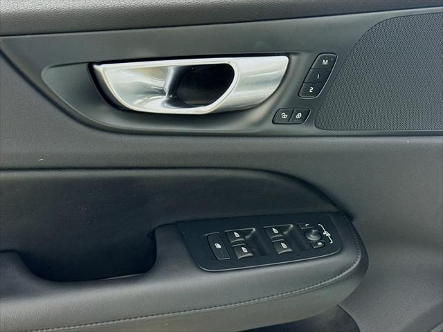 Photo of 2025 Crystal White Volvo S60
