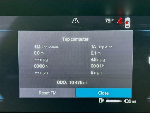 Photo of 2025 Crystal White Volvo S60