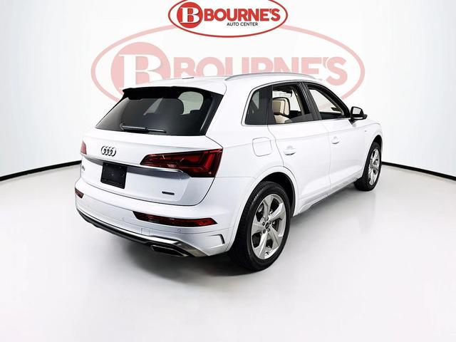 Photo of 2023 Glacier White Metallic Audi Q5