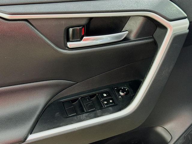 Photo of 2019 Silver Sky Metallic Toyota RAV4