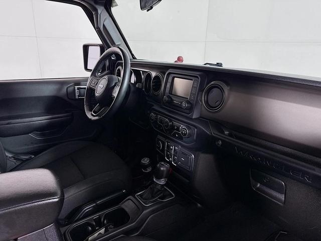 Photo of 2018 Black Clearcoat Jeep Wrangler Unlimited