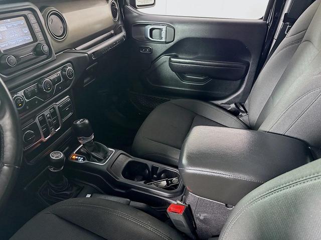 Photo of 2018 Black Clearcoat Jeep Wrangler Unlimited