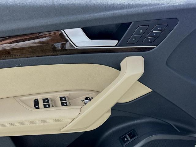 Photo of 2019 Ibis White Audi Q5