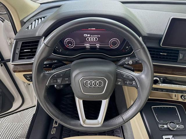 Photo of 2019 Ibis White Audi Q5