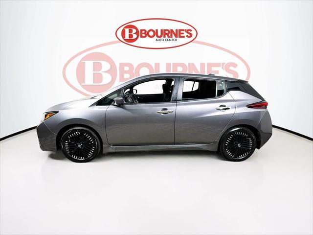 Photo of 2024 Gun Metallic Nissan Leaf