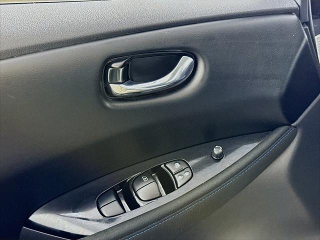 Photo of 2024 Gun Metallic Nissan Leaf