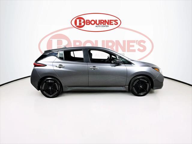 Photo of 2024 Gun Metallic Nissan Leaf