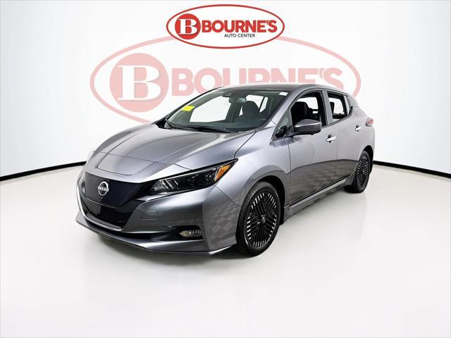 Photo of 2024 Gun Metallic Nissan Leaf
