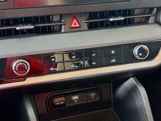 Photo of 2024 Fusion Black Metallic Kia Sportage