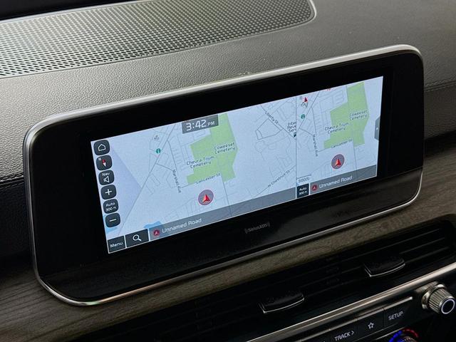 Photo of 2022 Glacial White Pearl Kia Telluride