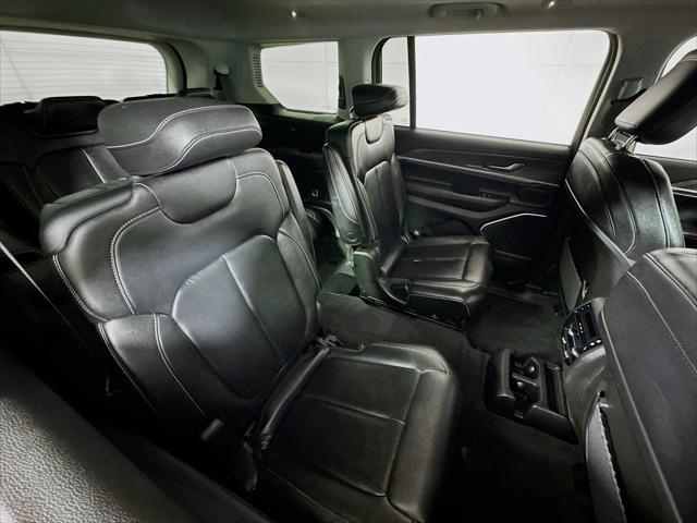 Photo of 2022 Baltic Gray Metallic Jeep Grand Cherokee L