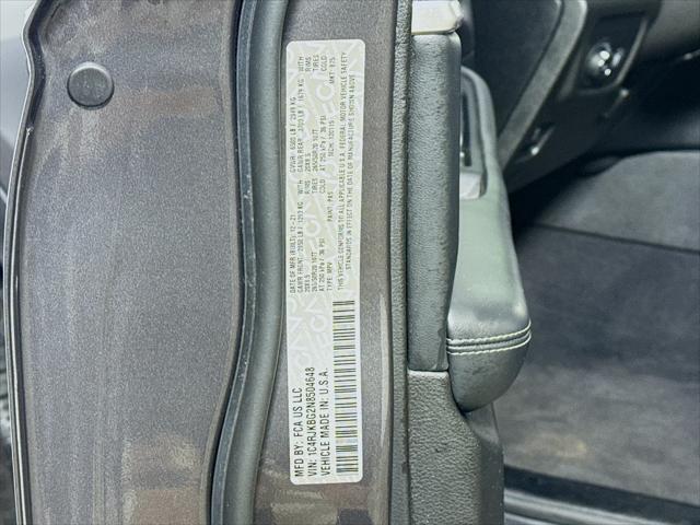 Photo of 2022 Baltic Gray Metallic Jeep Grand Cherokee L