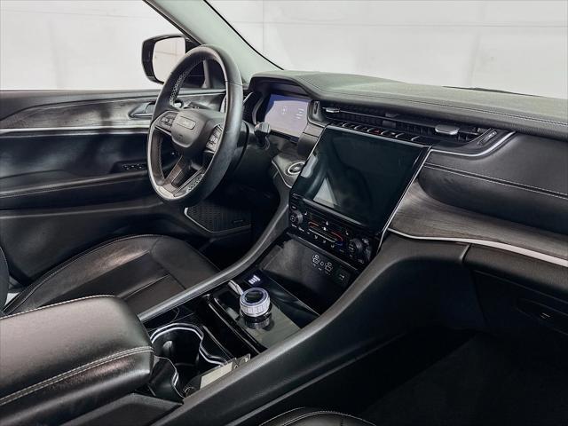Photo of 2022 Baltic Gray Metallic Jeep Grand Cherokee L