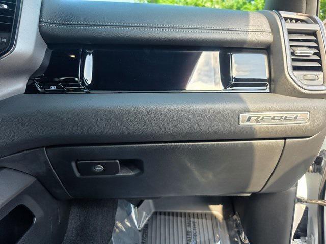 Photo of 2025 Bright White Clearcoat RAM 1500